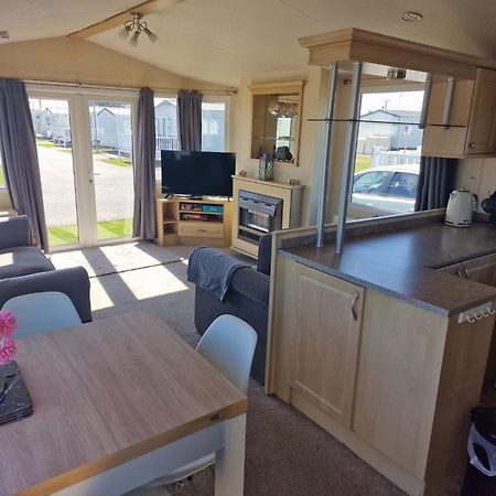 6 Berth Seawick Caravan Park, St Osyth Colchester Dış mekan fotoğraf
